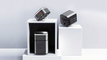 universal-travel-adapter