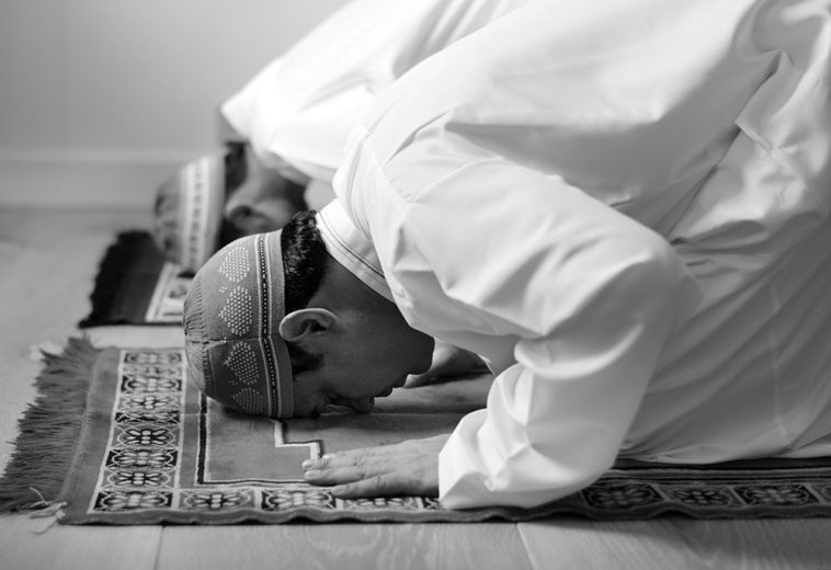 নামাজে মনোযোগ বৃদ্ধির উপায়